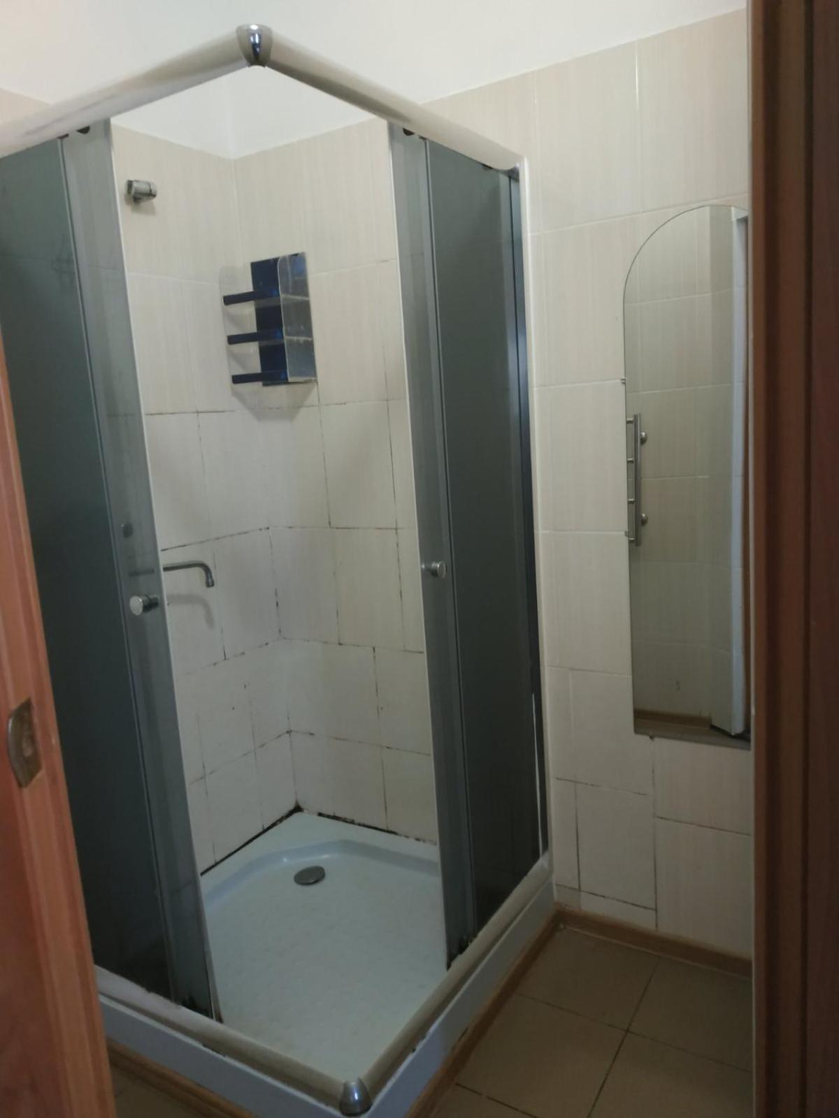 Gelena Гостьовий Двір Uschhorod Exterior foto